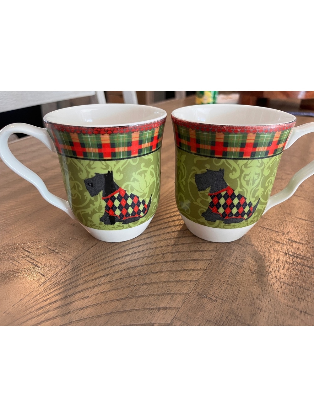 Set of 2 222 Fifth Christmas Scotty Argyle Porcelain Coffee Mugs Discontinued